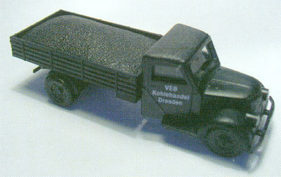 Garant Flatbed truck with coal load owened by &quot;VEB kohlehan<br /><a href='images/pictures/BeKa/032.jpg' target='_blank'>Full size image</a>